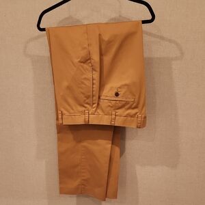 Orvis Men's Tan Chinos